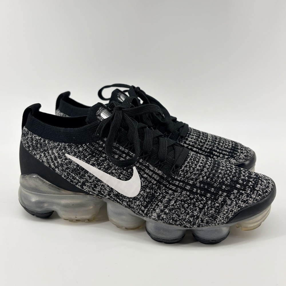Nike Air VaporMax Flyknit 3 'Oreo' Black White Sneakers Size 8.5 AJ6910-001